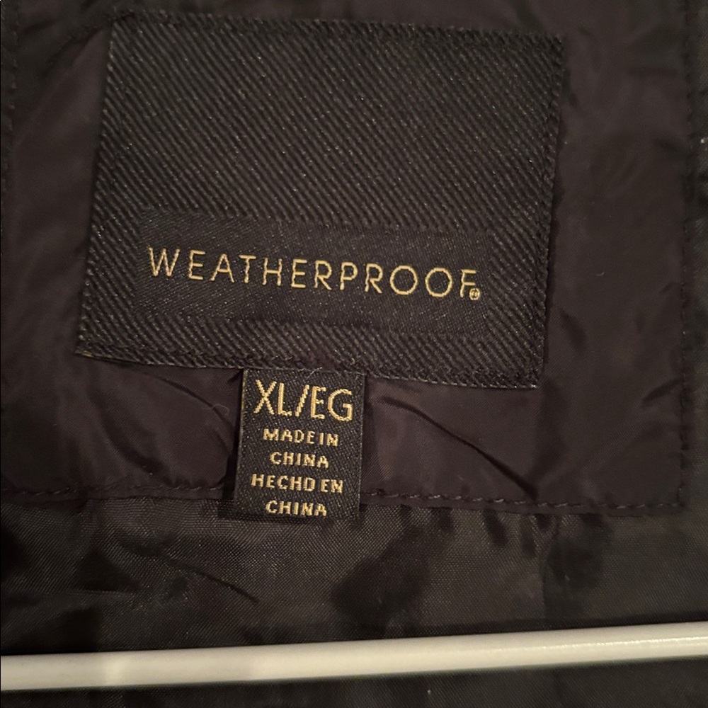 Black Quilted Women's Vest XL . - Picture 4 of 6